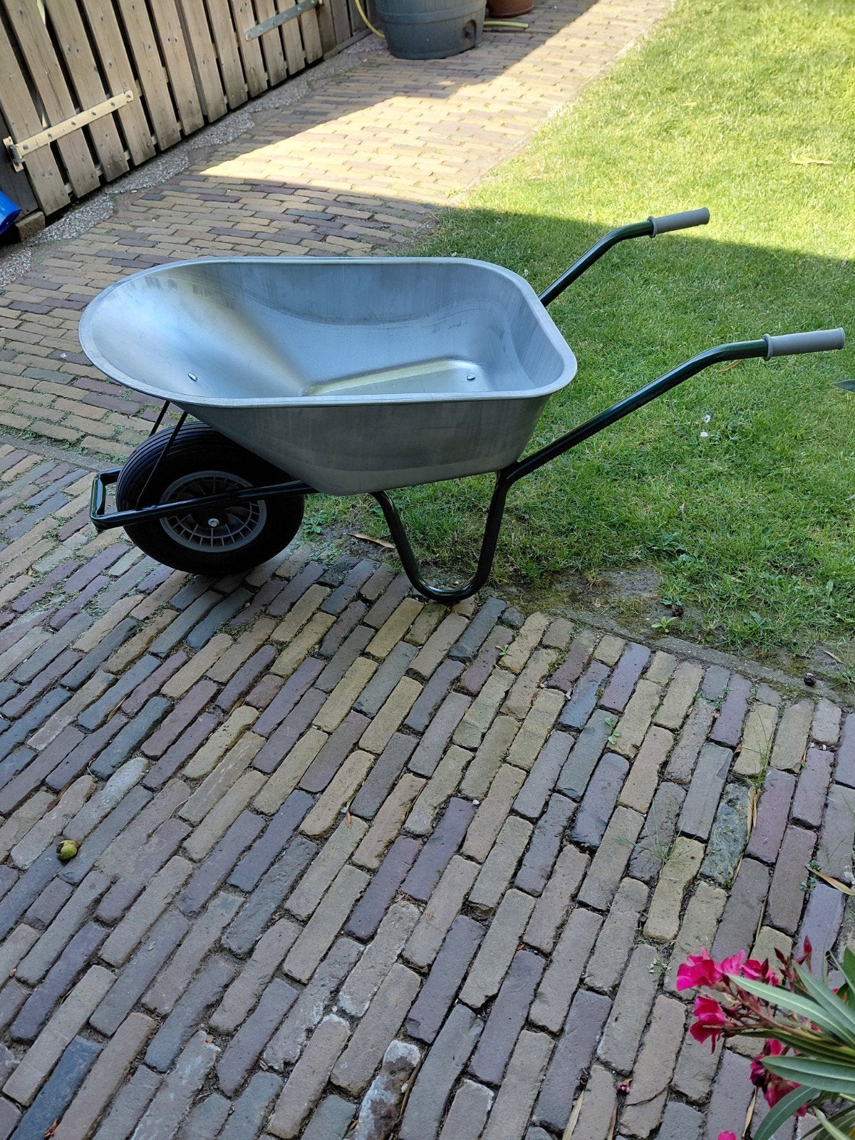 stalen kruiwagen, Tuin en Terras, Kruiwagens, Nieuw, Ophalen