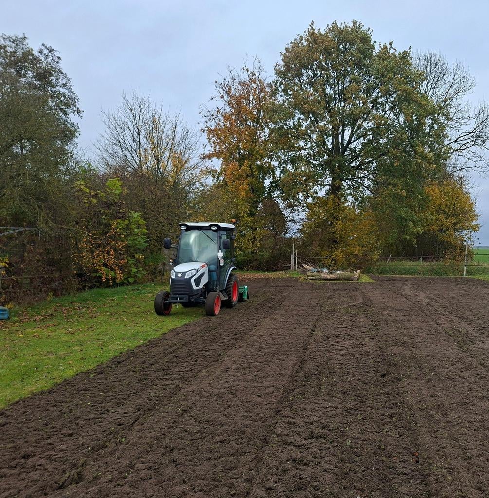 Mini loonwerk, tuinaanleg, gras zaaien, doorzaaien, graven, Garantie, Tuinonderhoud of Snoeiwerk