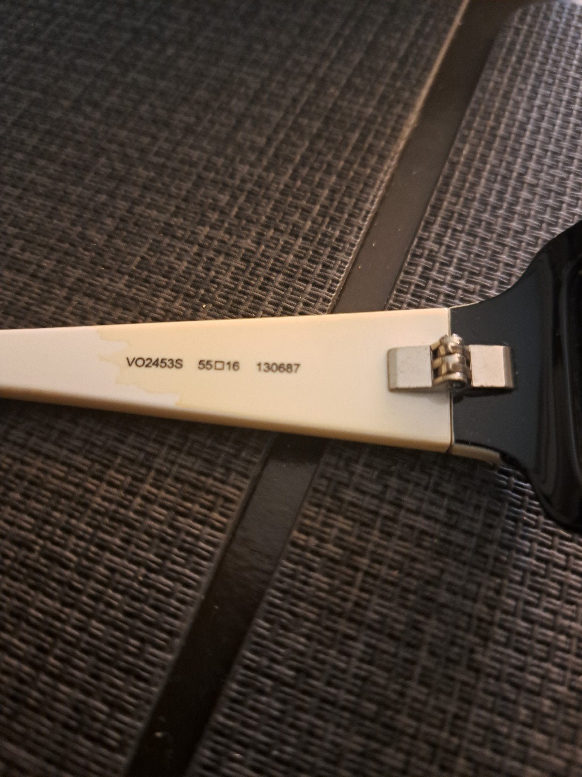 Vogue Zonnebril VO2453S - Zwart/Wit met Hoesje, Overige merken, Gebruikt, Zonnebril, Zwart