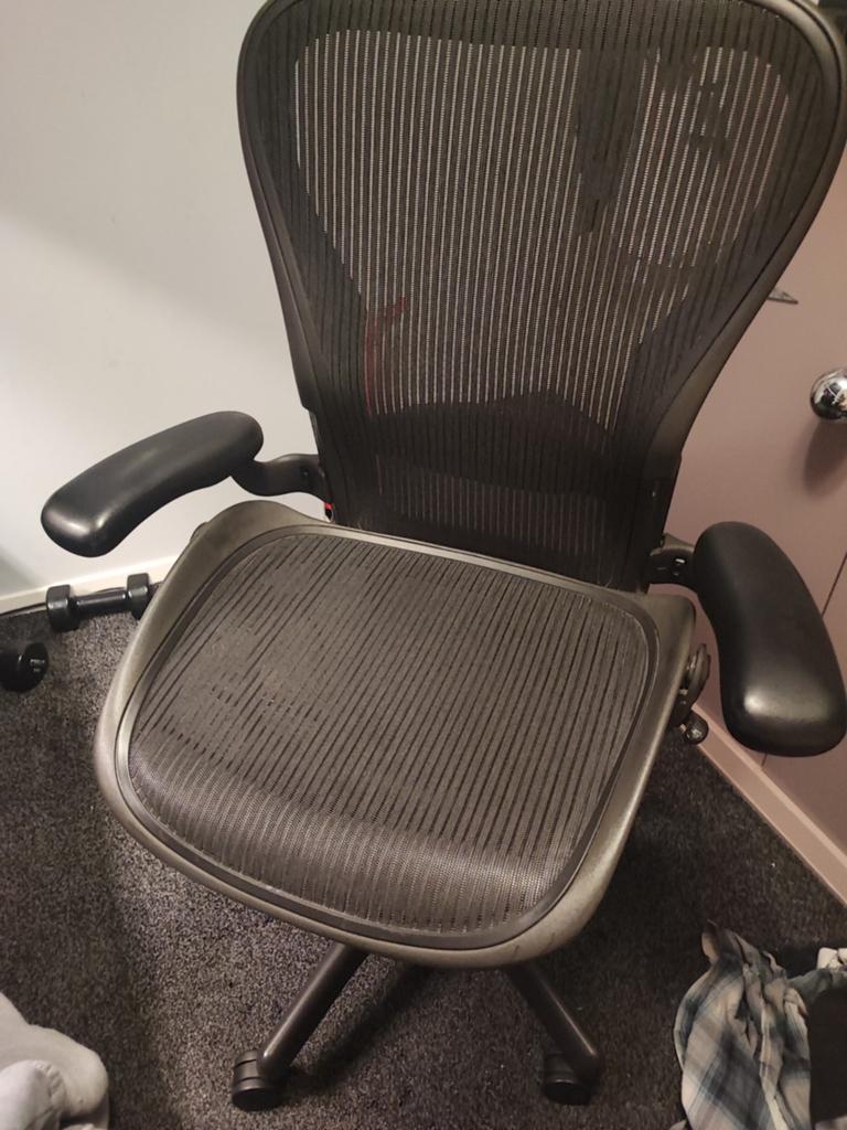 Herman Miller Aeron Classic Maat C, Ophalen, Ergonomisch, Gebruikt, Zwart