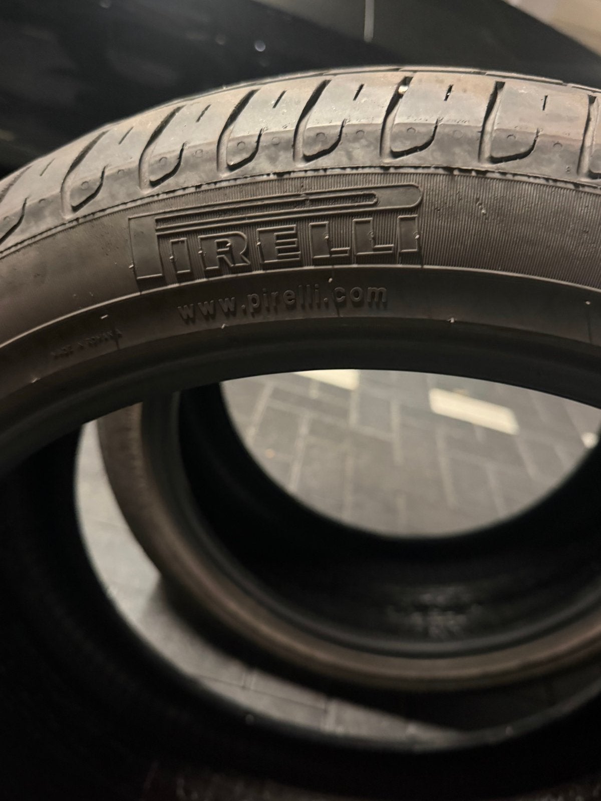 Pirelli Zomerbanden 255/40 R20 - Set van 4, Auto-onderdelen, Banden en Velgen, Gebruikt, 255 mm, Ophalen of Verzenden, Band(en)