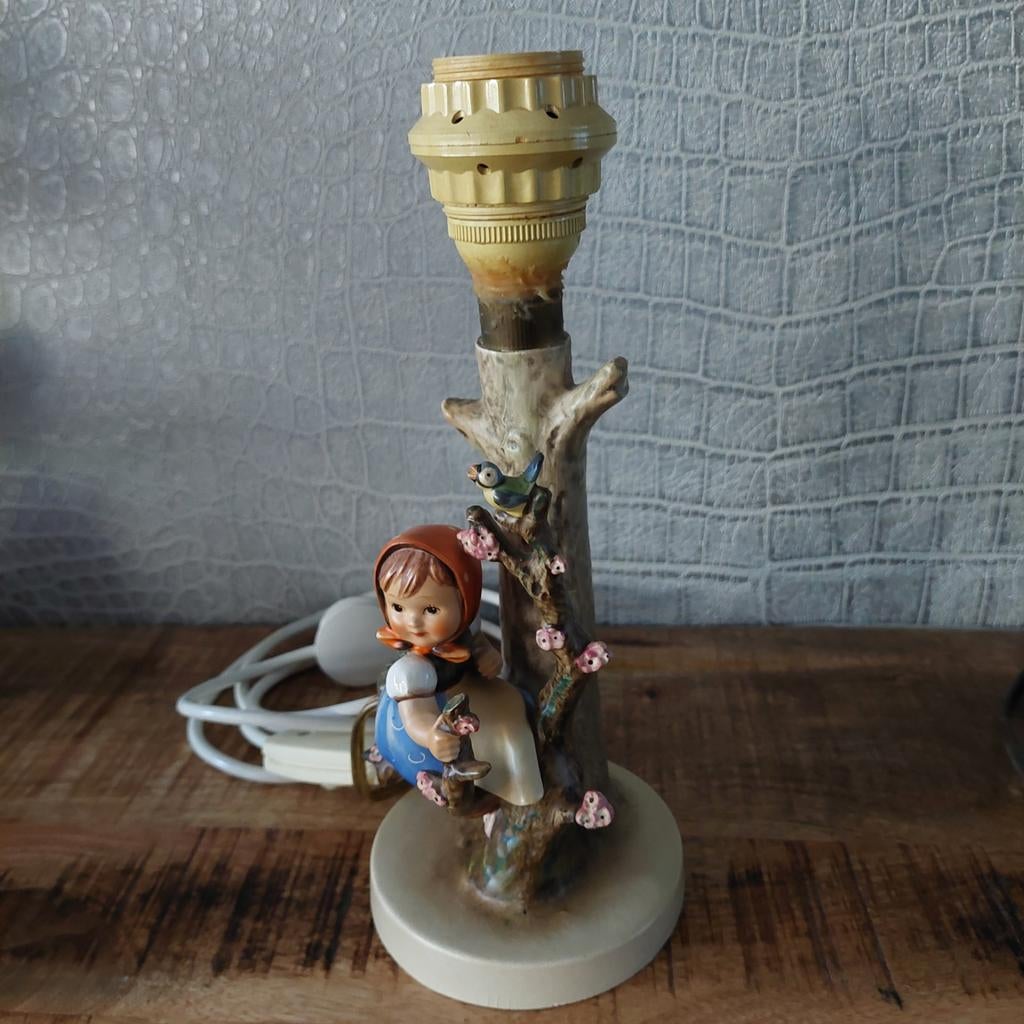 Vintage Hummel Tafellampje met Meisje en Vogel, Ophalen of Verzenden