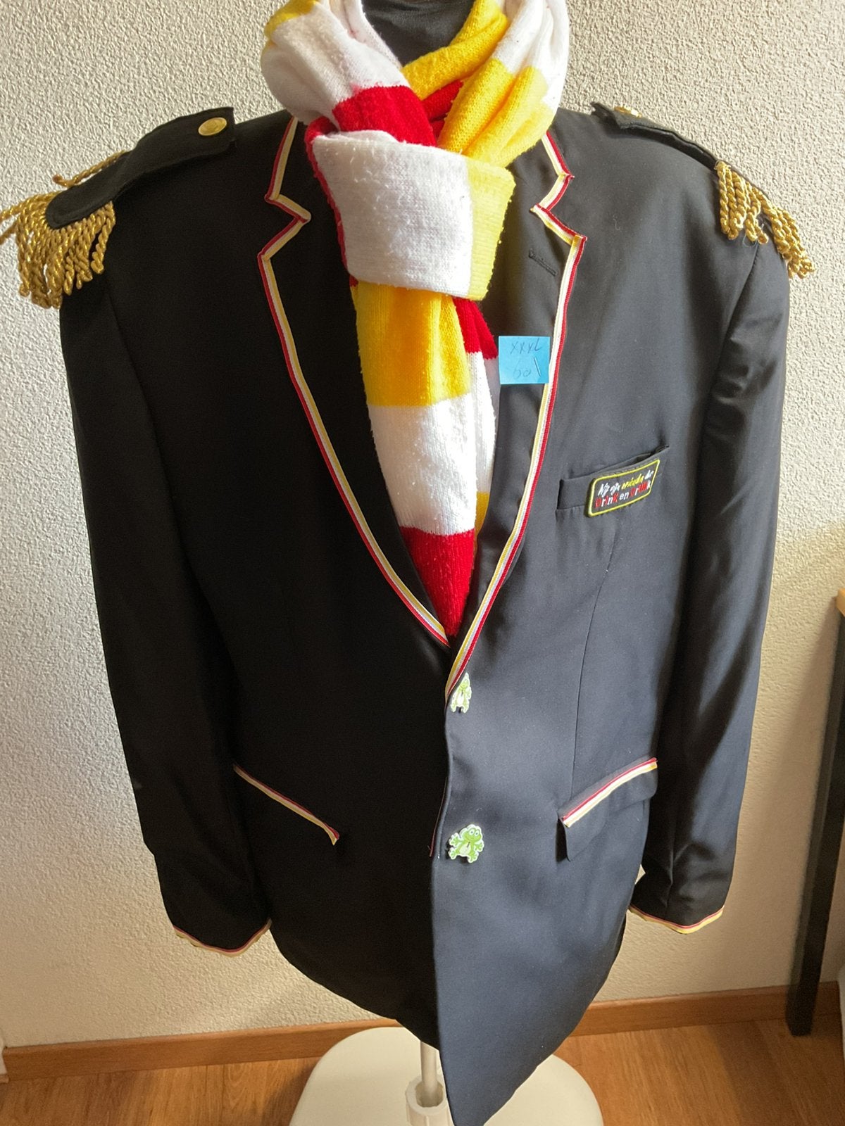 Oeteldonk carnaval herenjas maat XXL/60 nieuw, Kleding | Heren, Carnavalskleding en Feestkleding, Carnaval, Nieuw, Overige maten