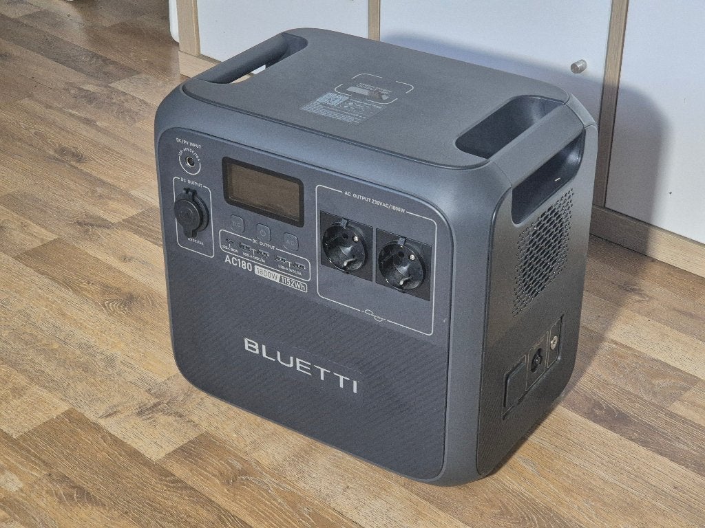 Bluetti AC180 + solar pannel Bluetti PV200, Ophalen, Zo goed als nieuw