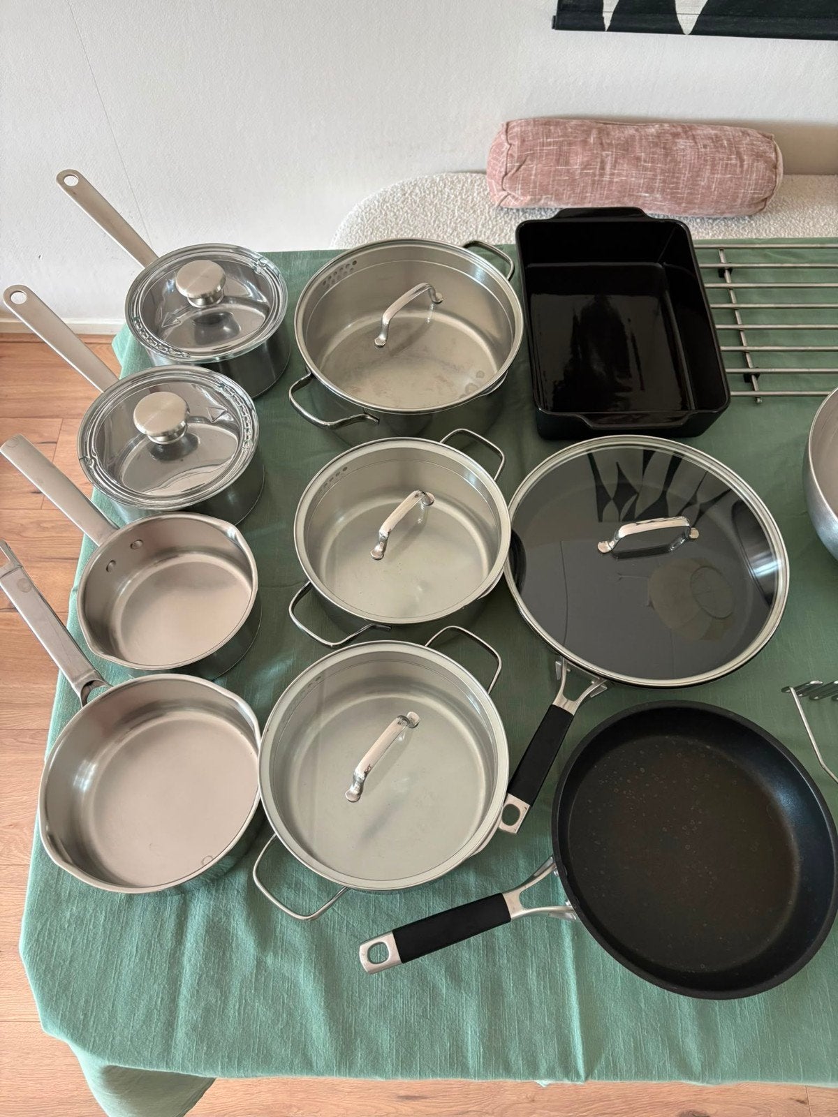 complete keukeninventaris pannen bestek glazen servies, Ophalen, Pannenset, Zo goed als nieuw, Rvs