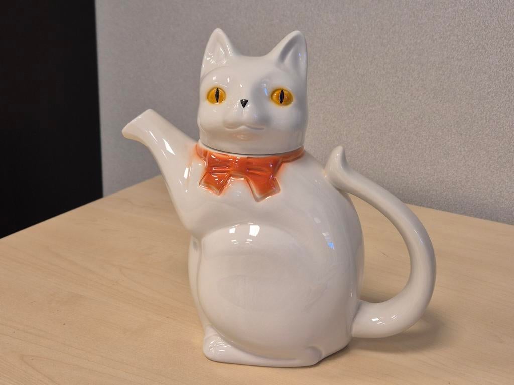 Goebel Theepot Poes, Verzenden, Zo goed als nieuw, Porselein
