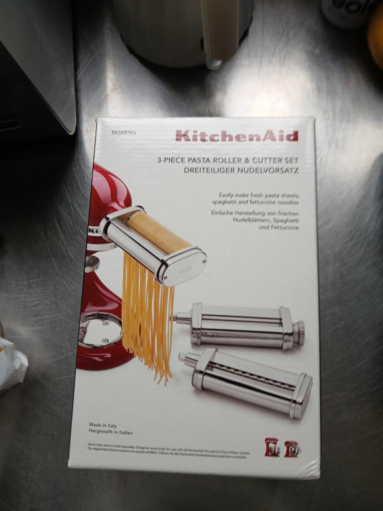 KitchenAid 3-delige pastaroller en snijder set, Ophalen of Verzenden, Metaal, Pastamachine, Nieuw
