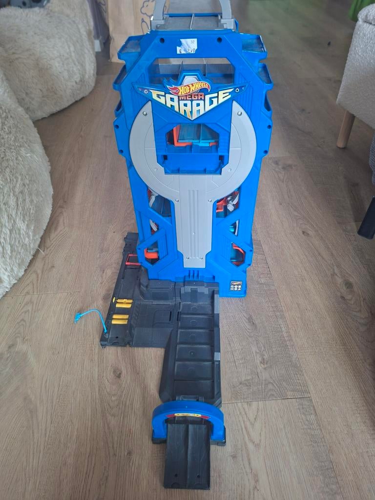 Hot Wheels Mega Garage, Ophalen, Gebruikt