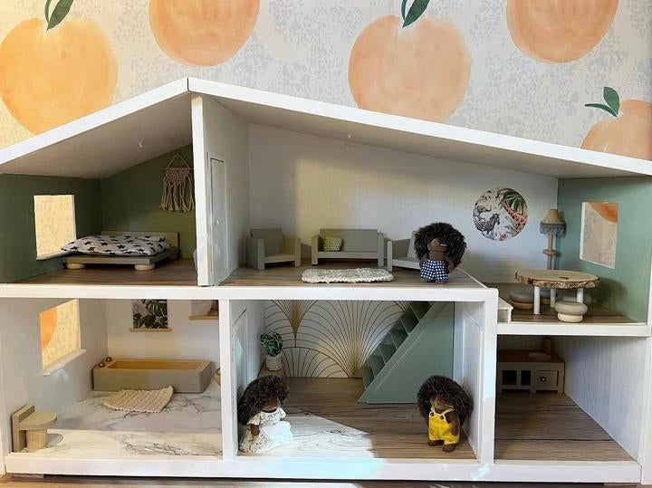 Poppenhuisje vol accessoires en meubels, Ophalen, Poppenhuis