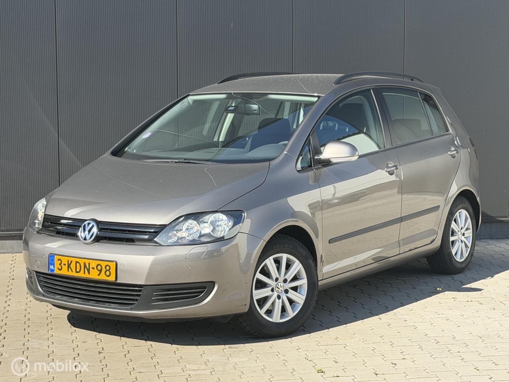 Volkswagen Golf Plus 1.2 TSI Trendline | AUTOMAAT | TREKHAAK, Euro 5, Gebruikt, 4 cilinders, 1198 cc