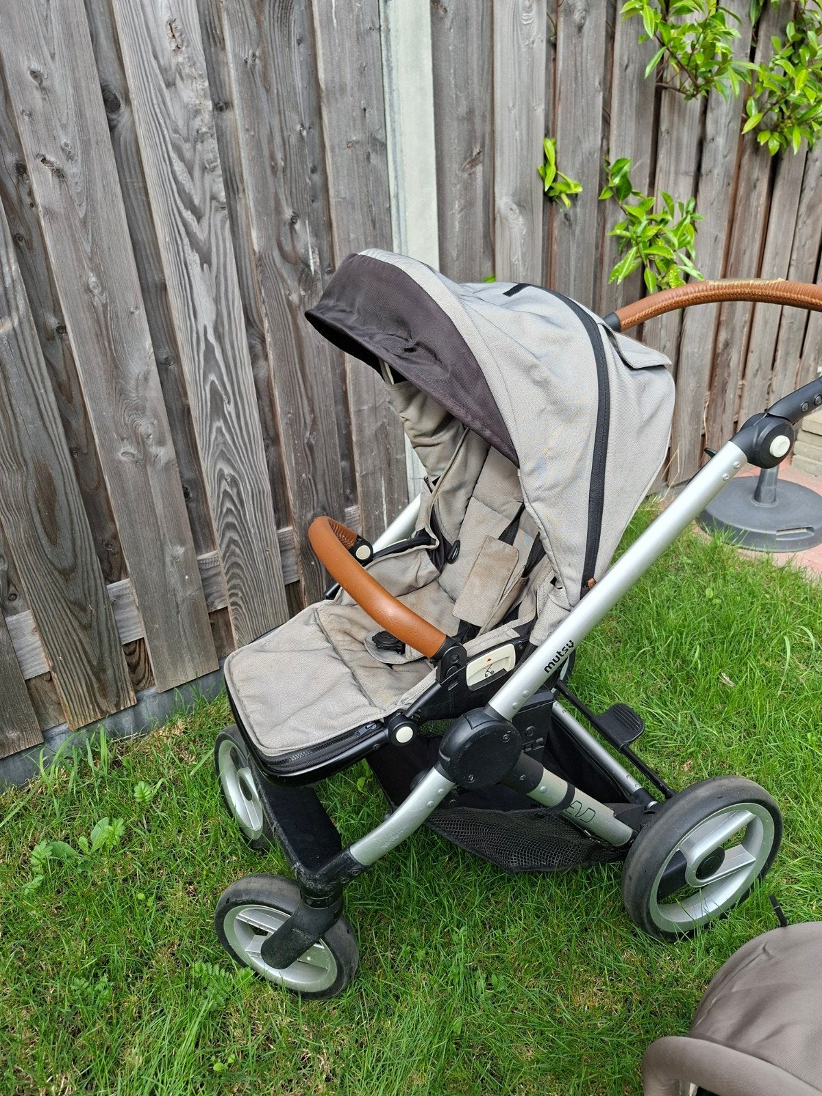 mooie mutsy kinderwagen, Ophalen, Mutsy