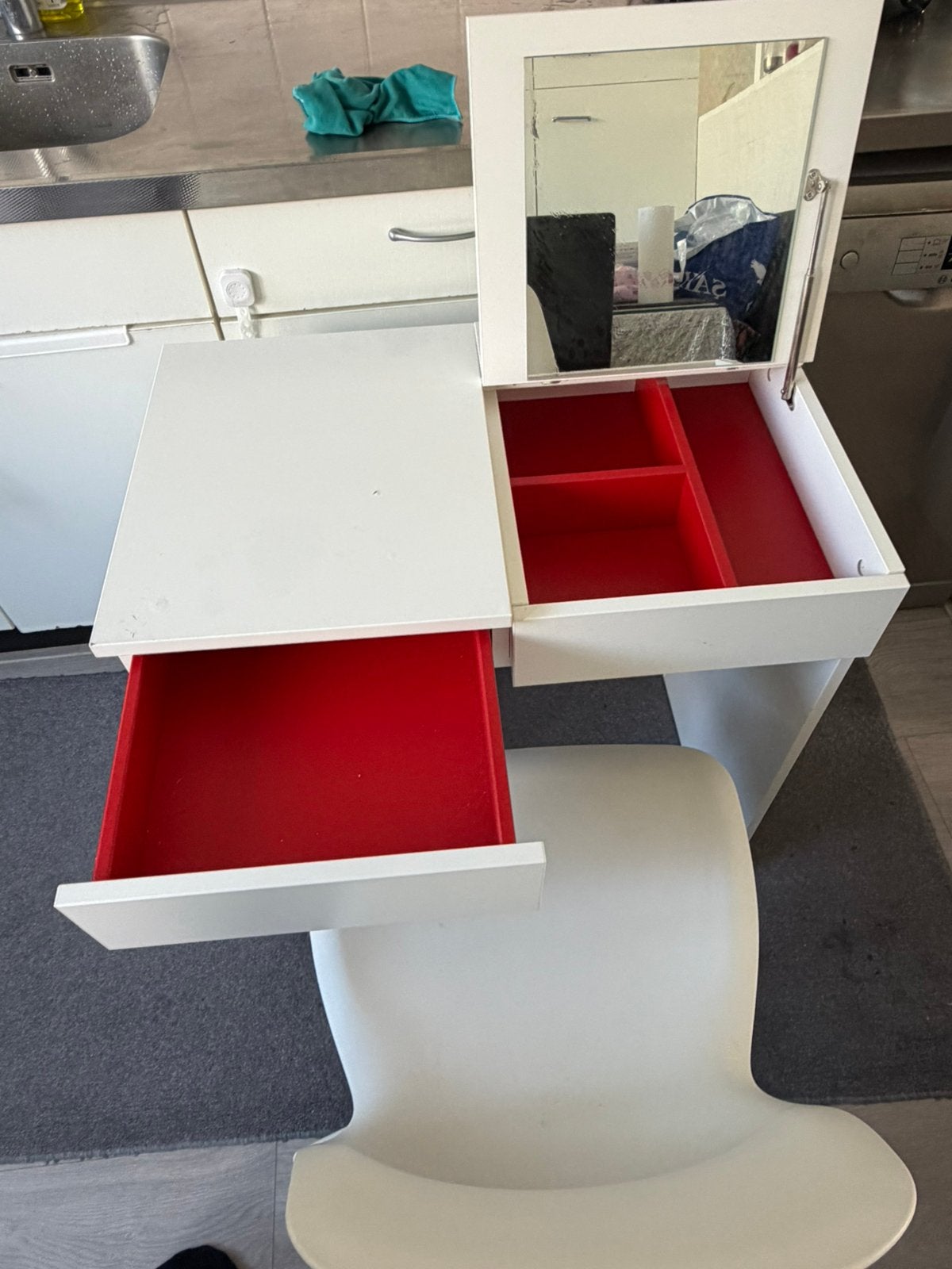 Makeuptafel/bureau met stoel, Ophalen, Gebruikt, 50 tot 100 cm, Minder dan 100 cm