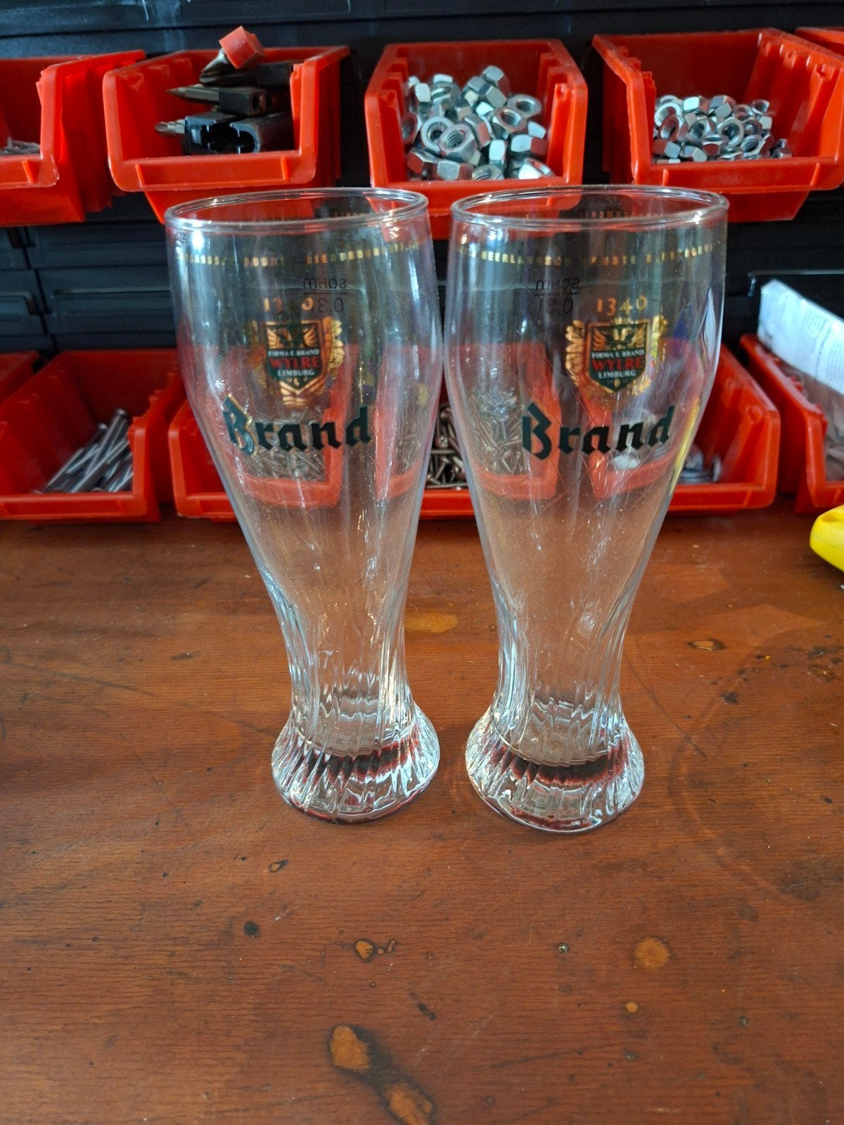 2 Brand Weizen glazen 0.3L, Ophalen of Verzenden, Zo goed als nieuw, Bierglas