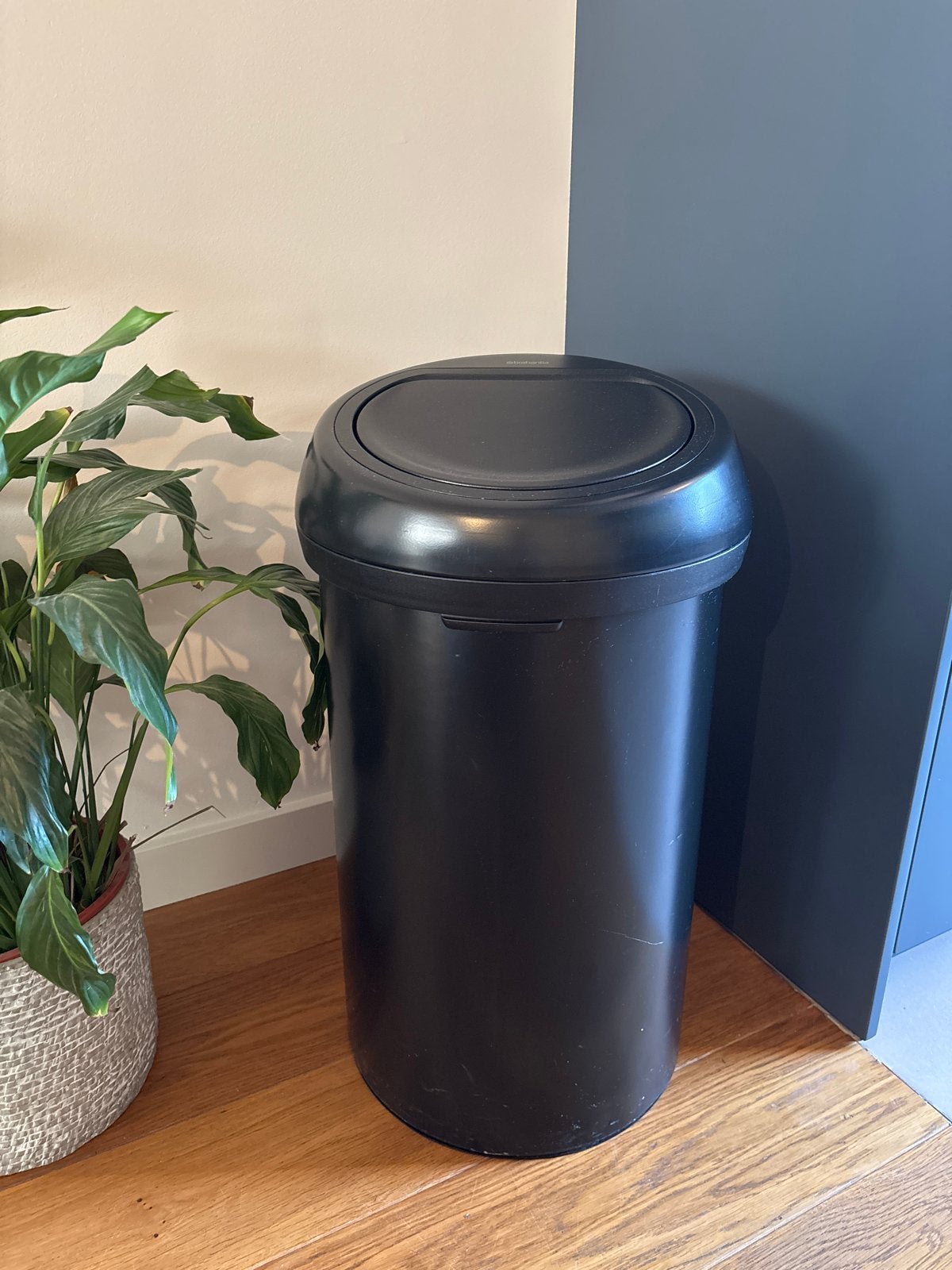 Brabantia Vuilnisbak 60L - Mat Zwart, Huis en Inrichting, Woonaccessoires | Prullenbakken, Ophalen, Overige materialen, Gebruikt
