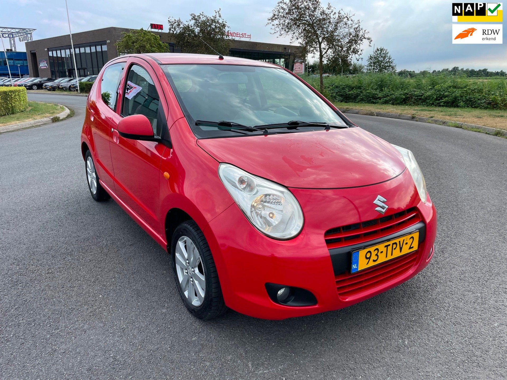 Suzuki Alto GERESERVEERD, Voorwielaandrijving, Euro 5, Stof, Gebruikt