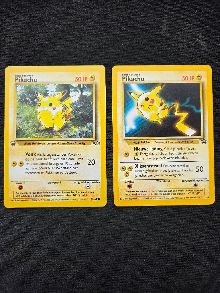 Pikachu (60) 1st edition jungle en pikachu promo 4, Ophalen of Verzenden, Zo goed als nieuw, Losse kaart