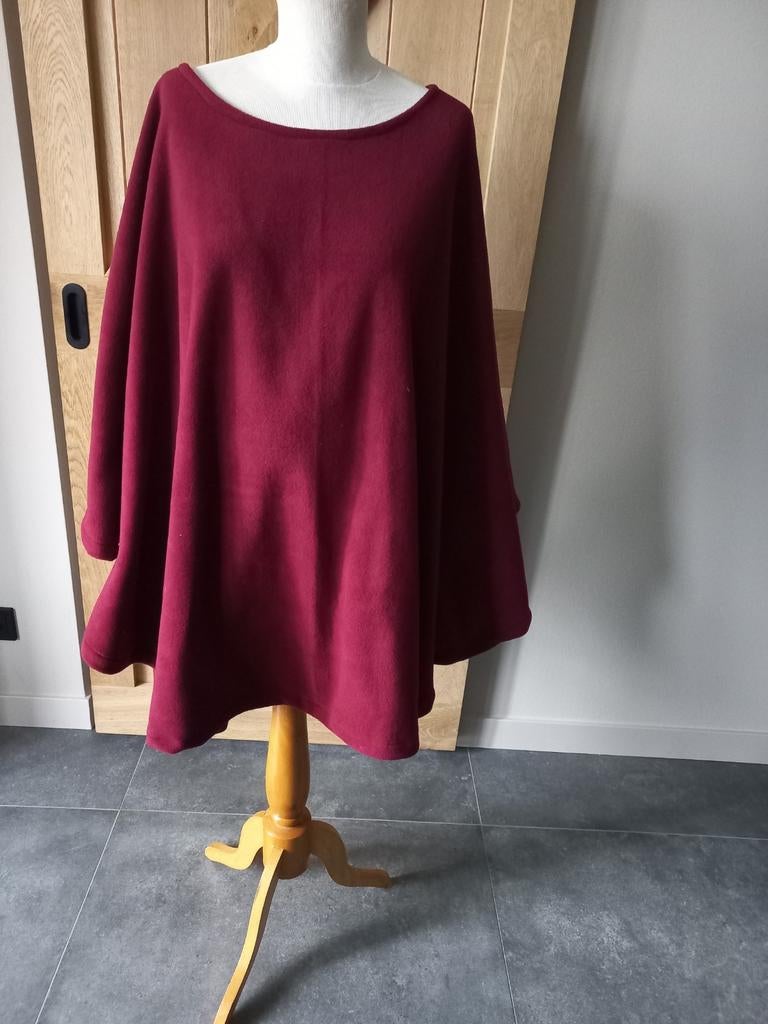 Nieuwe fleece poncho's capes in 25 kleuren.maat 52-60, Kleding | Dames, Ophalen of Verzenden, Nieuw, Rood, Jas of Mantel