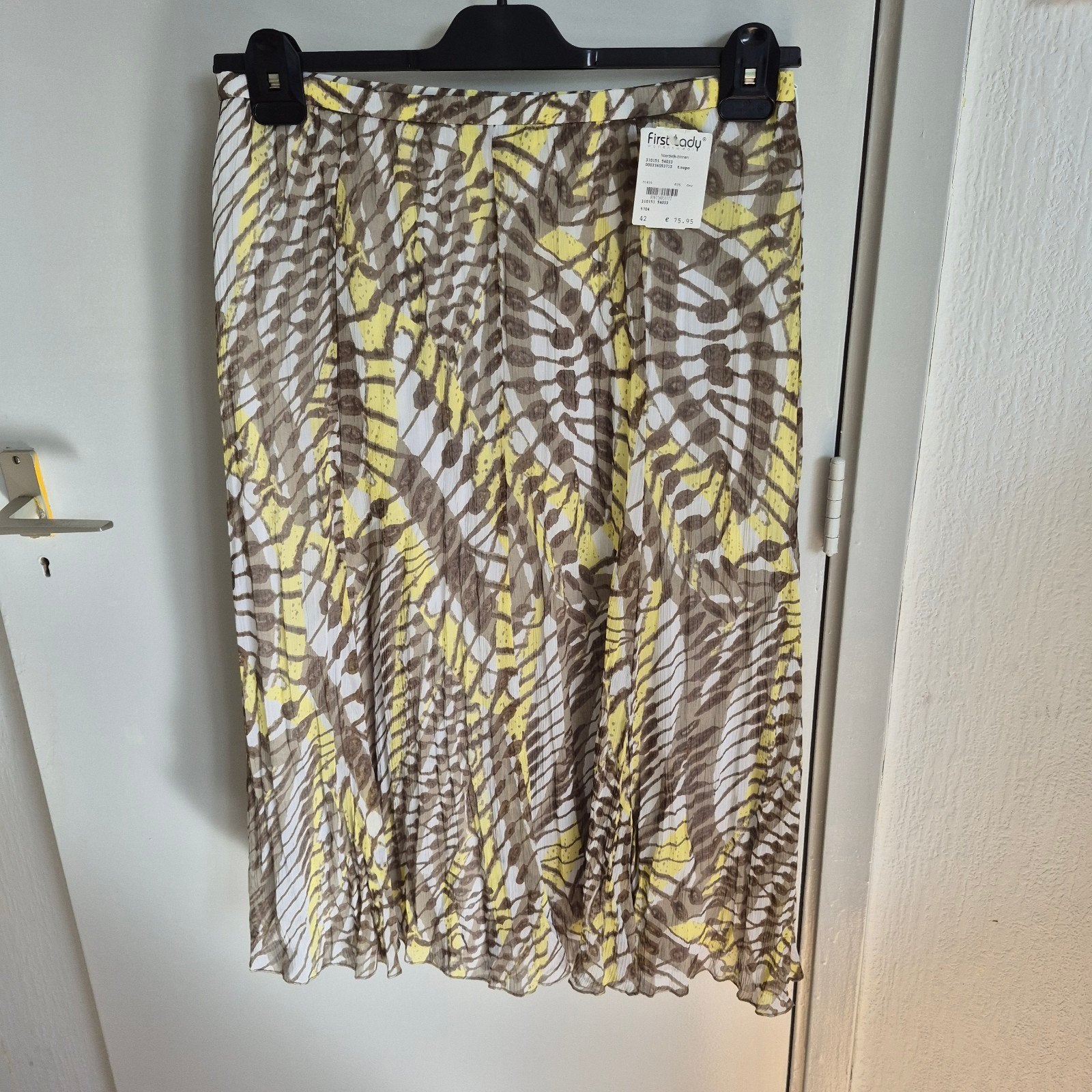 Nieuwe FIRST LADY rok maat 42 (bruin, geel en wit), Kleding | Dames, Rokken, Bruin, Maat 42/44 (L), Nieuw, Ophalen of Verzenden