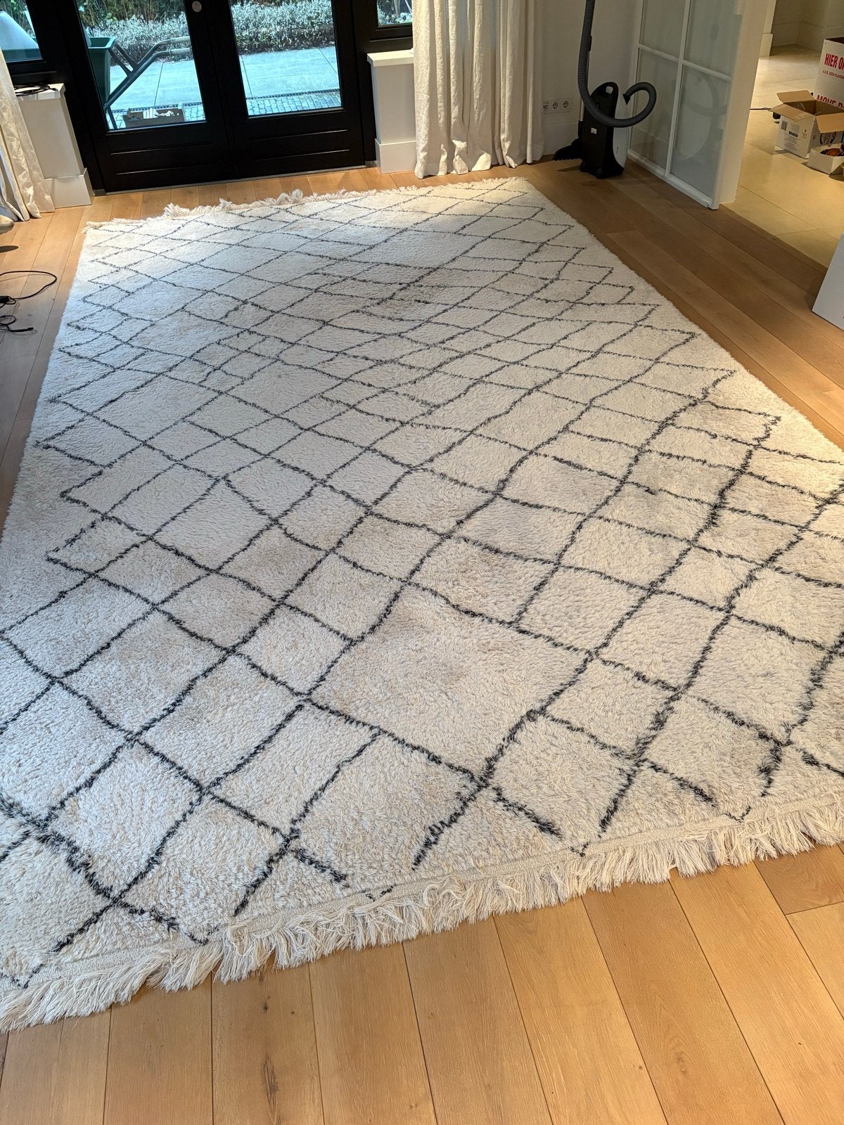 Limited Edition - Vloerkleed Pasha formaat 450x260, Ophalen, Gebruikt, Wit, 200 cm of meer