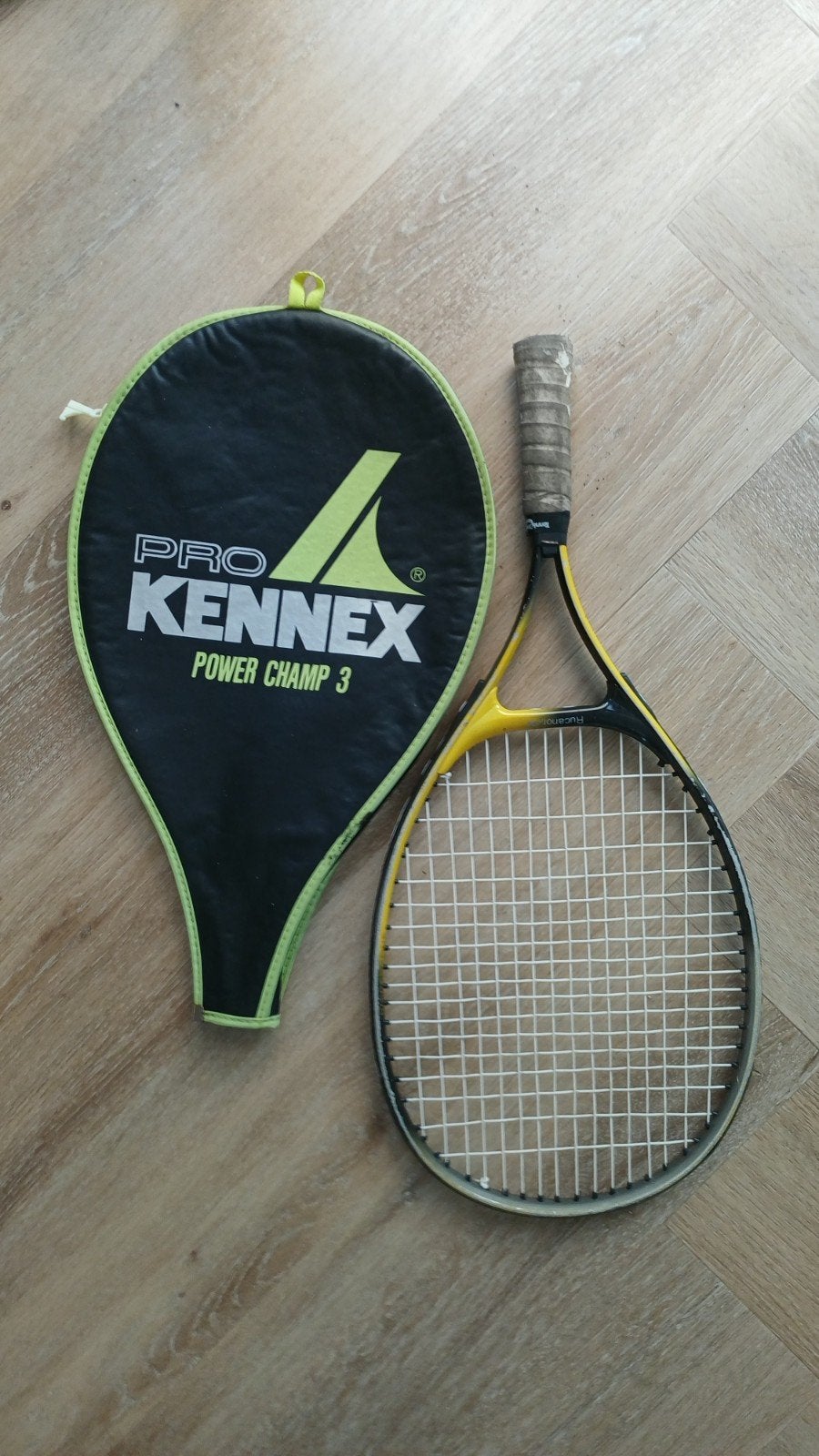 Rucanor Empire 100 Tennisracket met Pro Kennex hoes, Sport en Fitness, Tennis, Ophalen, Gebruikt, Racket, Overige merken