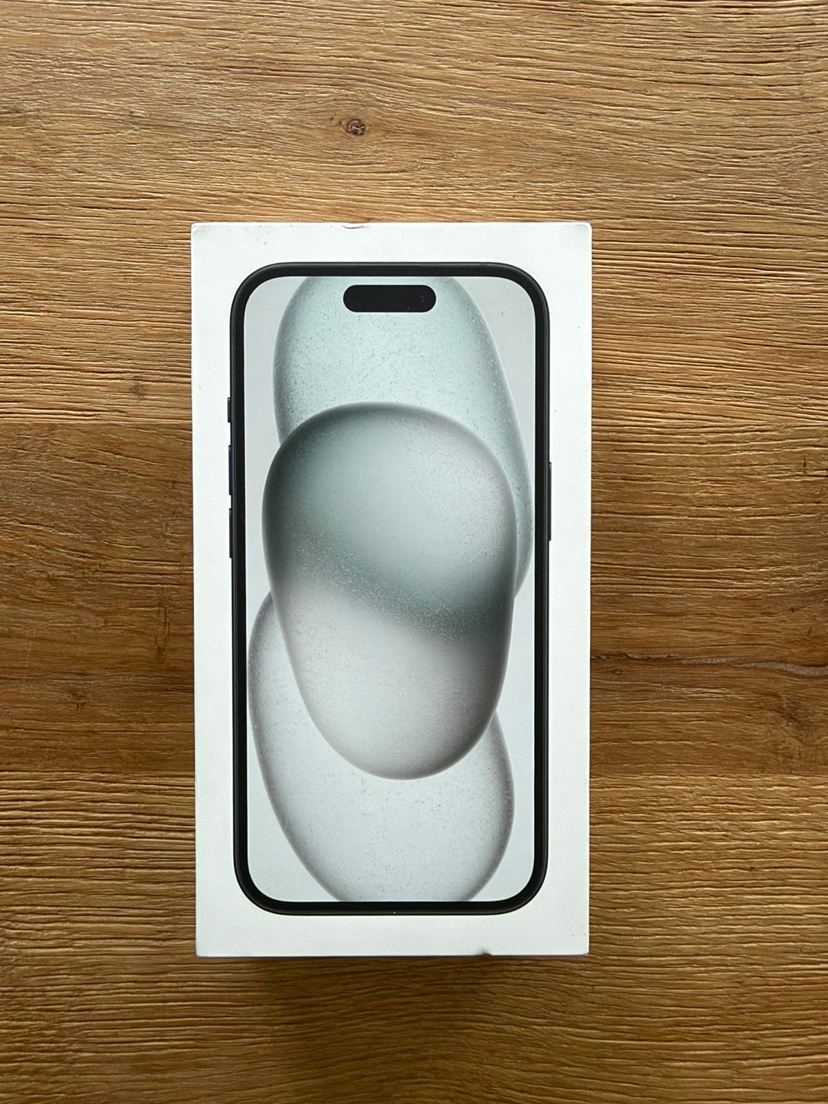 Foto 10 van Apple iPhone 15 128GB – Zwart – Zo goed als nieuw