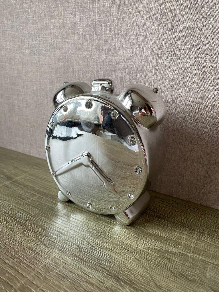 Zilveren wekker spaarpot, Verzamelen, Spaarpotten, Ophalen of Verzenden, Zo goed als nieuw, Overige materialen, Object of Gebouw