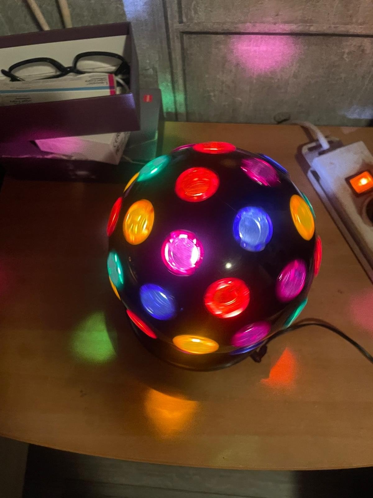 Gloednieuwe Discolamp - Perfect voor Feestjes!, Huis en Inrichting, Ophalen of Verzenden, Nieuw, Kunststof, Meerkleurig