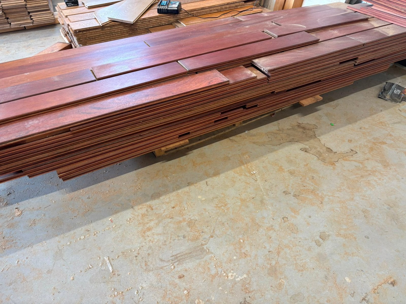 Prachtige massief jatoba vloer 34m2 2cm dik 16cm breed, Ophalen, Vloerdelen of -planken, Zo goed als nieuw, 10 m² of meer