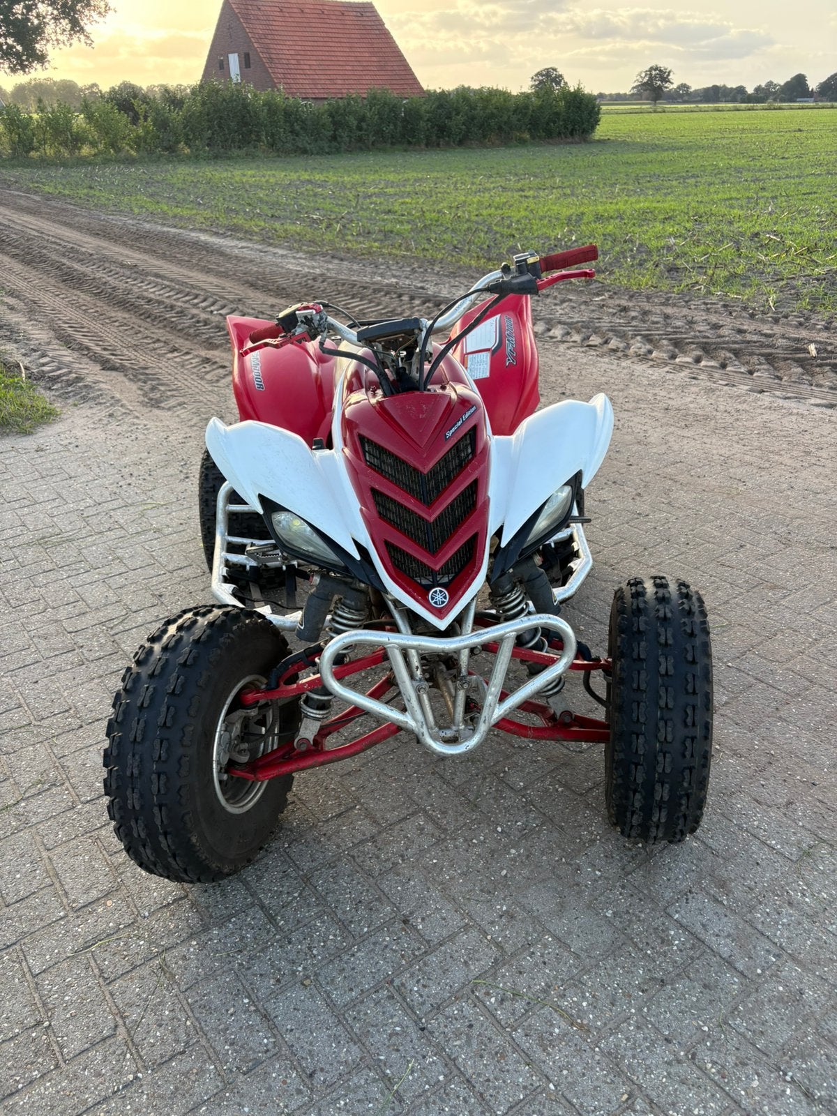 Yamha Raptor 700, Motoren, 686 cc, 1 cilinder, 12 t/m 35 kW