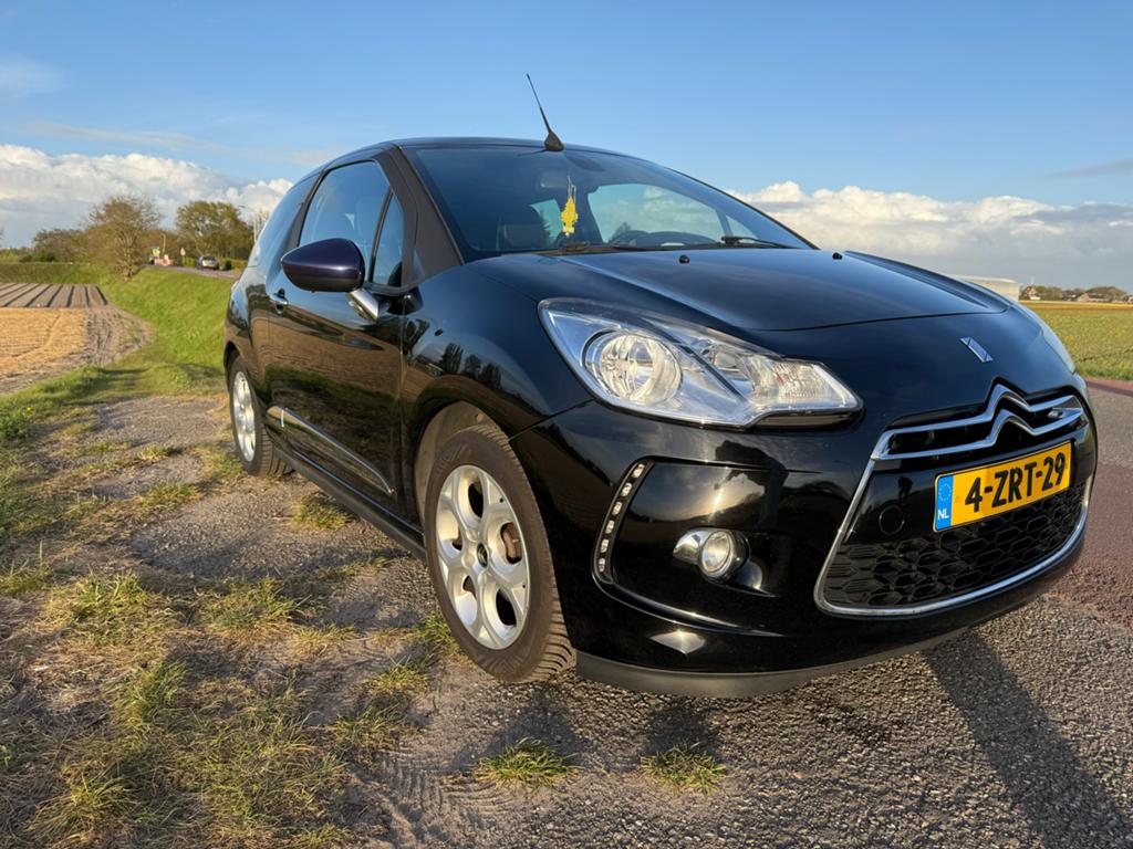 Citroën DS3 1.6 THP Cabrio 2013 Zwart, Auto's, Voorwielaandrijving, 1063 kg, 4 cilinders, Handgeschakeld