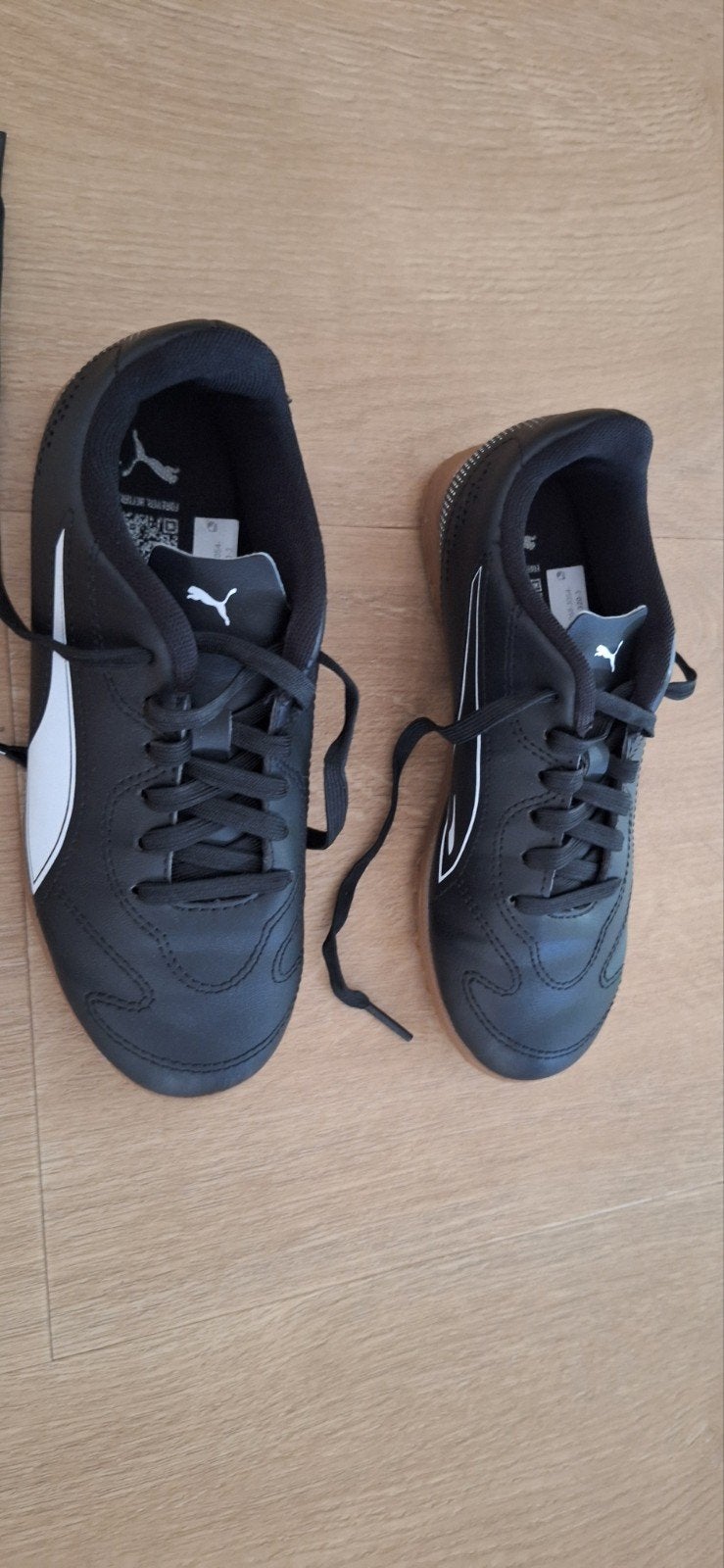 Puma binnen/zaalschoen, Sport en Fitness, Basketbal, Ophalen of Verzenden, Zo goed als nieuw, Schoenen