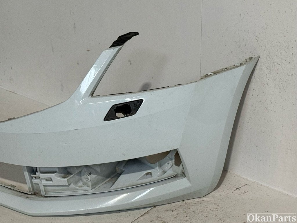 Skoda Octavia IV 5E Facelift voorbumper 5E0807221N, Auto-onderdelen, Ophalen of Verzenden, Gebruikt, Voor, Bumper