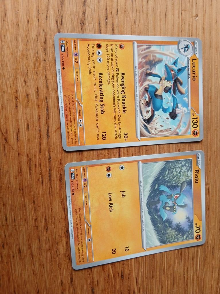 Pokémon Kaarten: Lucario en Riolu (114/190, 112/198), Ophalen of Verzenden, Zo goed als nieuw, Meerdere kaarten