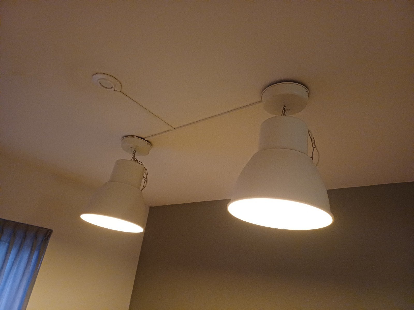 2 x mooie Ikea HEKTAR hanglamp wit, Ophalen