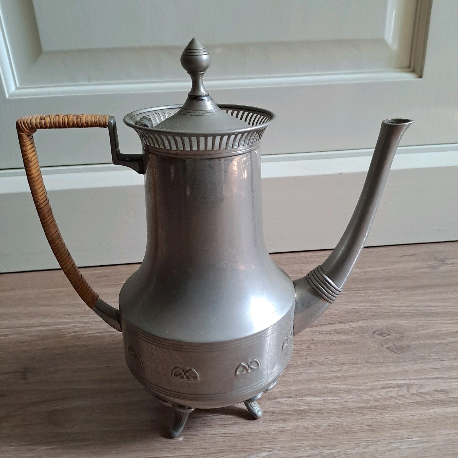 Antieke koffiekan met rieten handvat, Ophalen of Verzenden