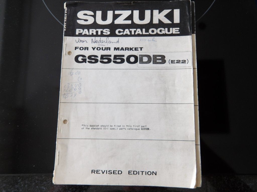 Suzuki GS550DB Onderdelen Catalogus (E22) - Herziene Editie, Ophalen of Verzenden, Suzuki