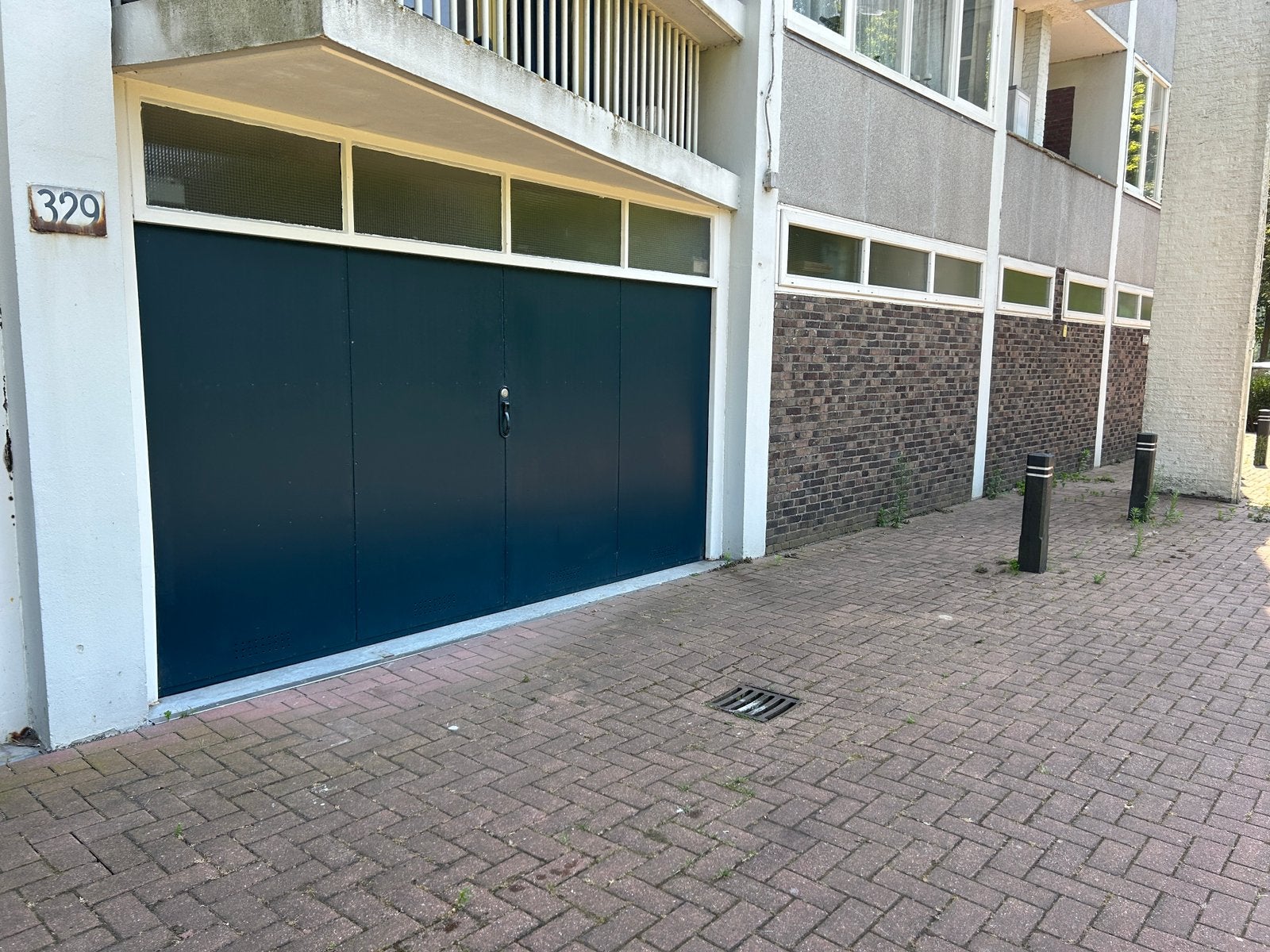 Te huur garagebox/opslagruimte 22 m²–bloemenbuurt–Den Haag, Den Haag