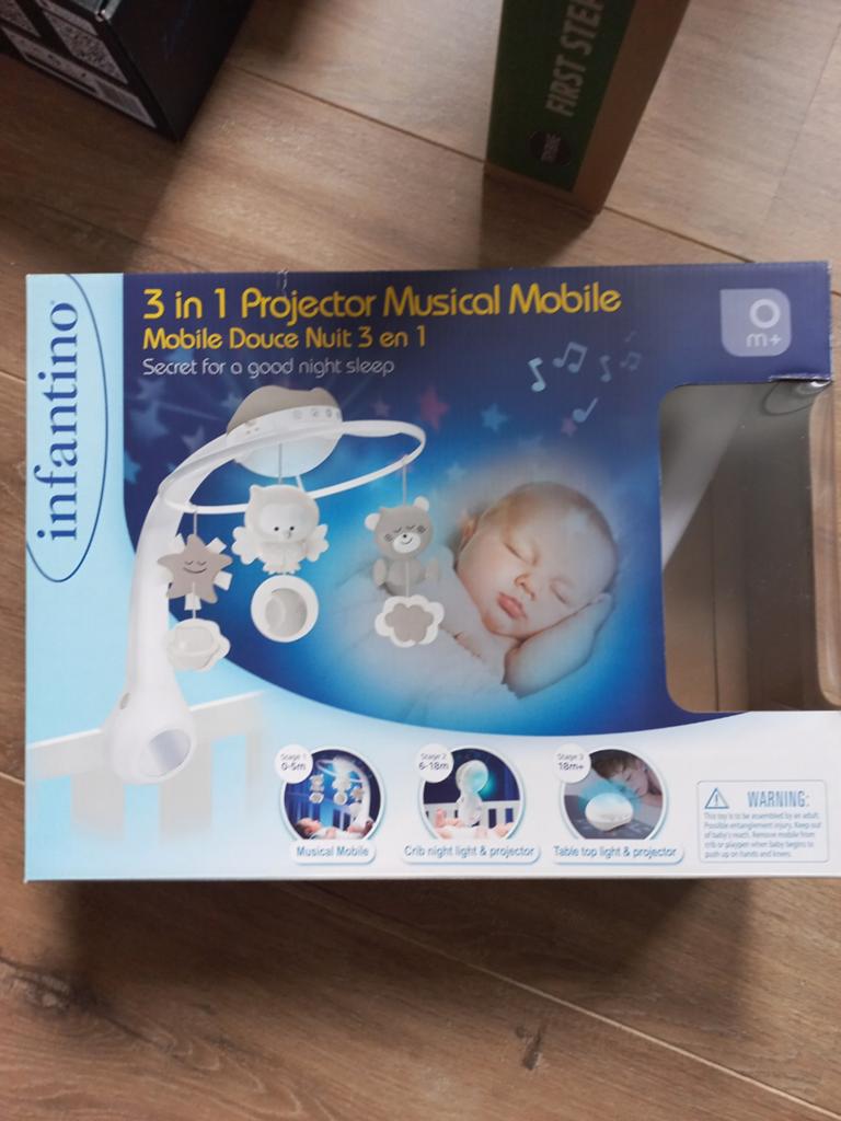 Infantino 3-in-1 Projector Muziekmobiel, Kinderen en Baby's, Ophalen of Verzenden, Zo goed als nieuw, Mobiel, Met licht