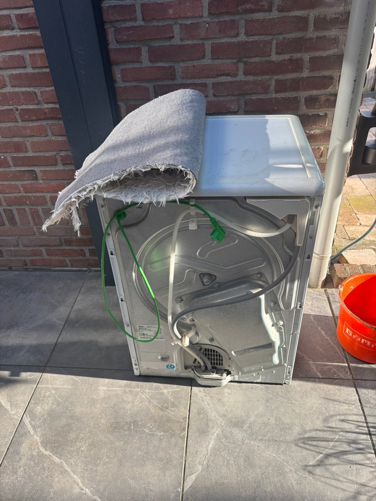 Gratis op te halen kapotte droger, Witgoed en Apparatuur, Wasdrogers, Ophalen, Zo goed als nieuw, Condens, 85 tot 90 cm