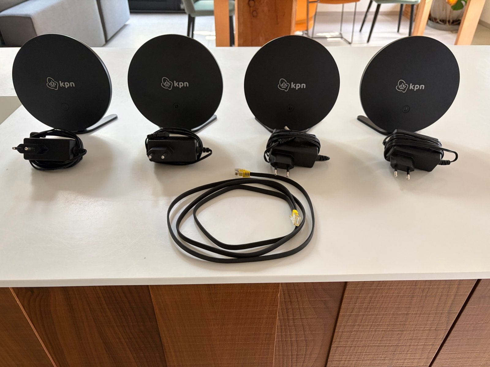 KPN SuperWifi 2.0 Set (4 stuks) met adapters en kabel, Computers en Software, Routers en Modems, Ophalen of Verzenden, Zo goed als nieuw