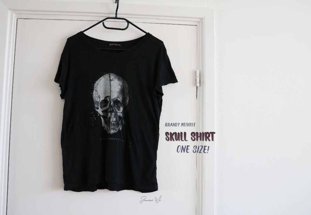 Shirt Doodskop (one size) - Brandy Melville, Maat 38/40 (M), Zwart, Ophalen of Verzenden, Zo goed als nieuw