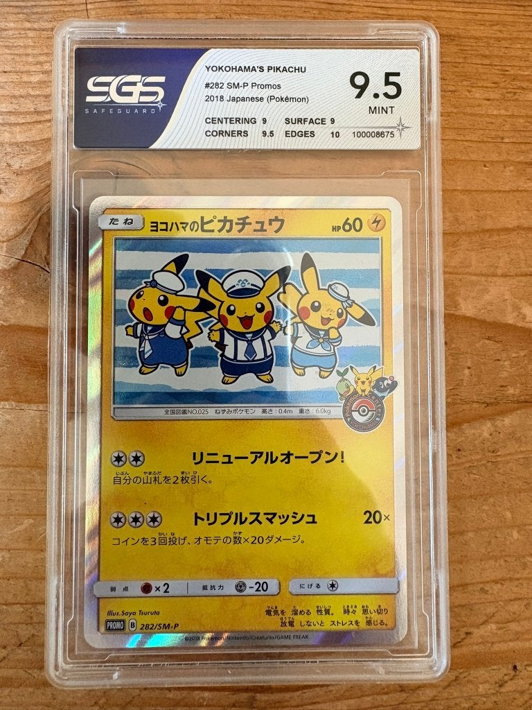 Yokohama's Pikachu (SM-P 282) SGS 9.5 Mint, Ophalen of Verzenden, Nieuw, Losse kaart, Foil