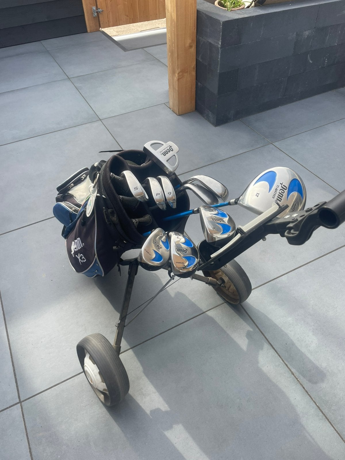 Mooie golfset (vrouwenset) met trolley, Ophalen, Zo goed als nieuw, Set