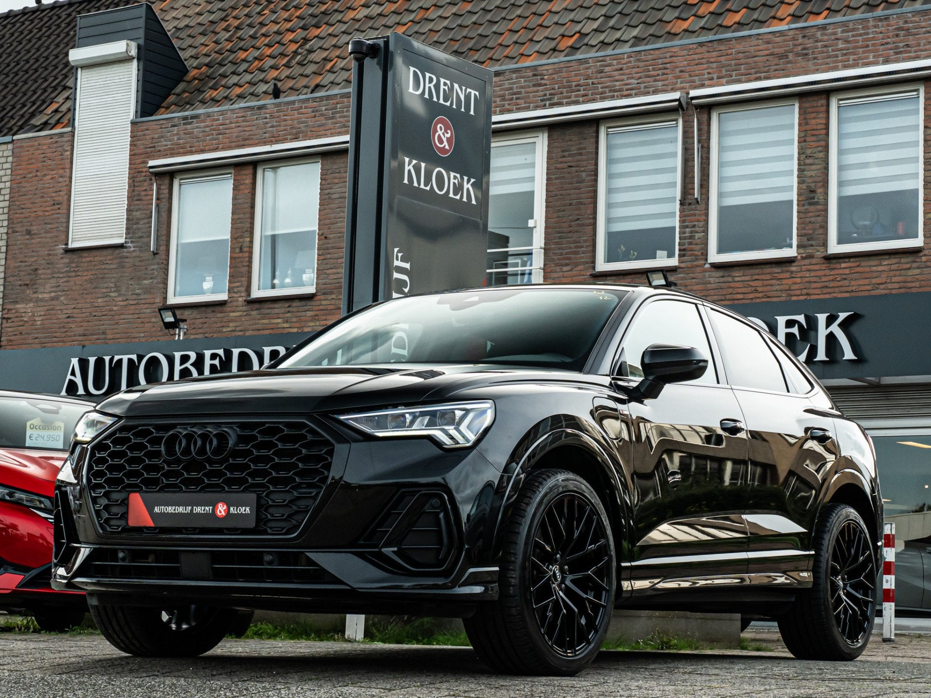 Audi Q3 Sportback 45 TFSI e S Edition 2X-SLINE MATRIX LED BL, Auto's, Dealer onderhouden, Gebruikt, Euro 6, Leder en Stof