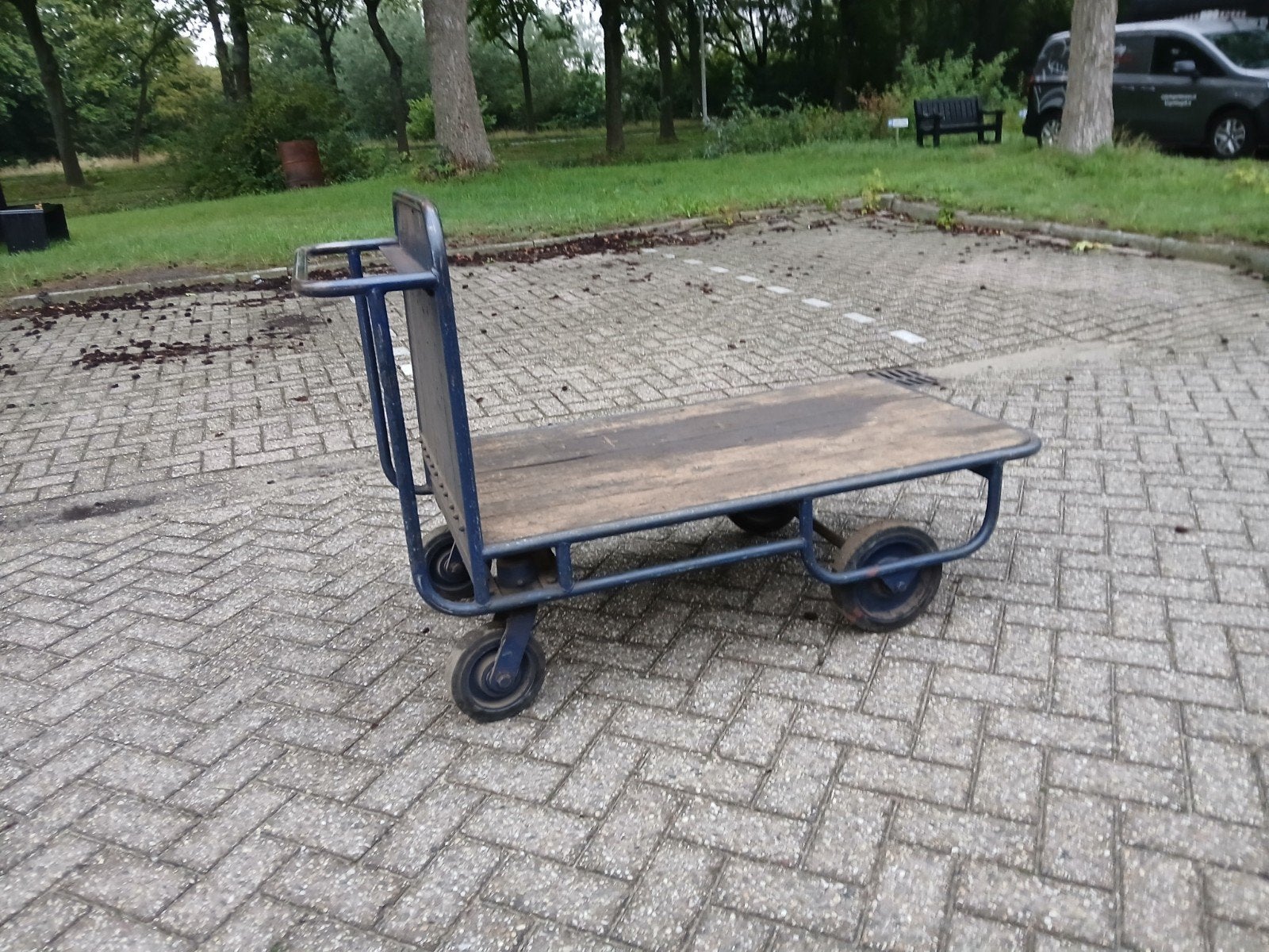 Nostalgische industriële Transportkar / Veilingkar, Ophalen of Verzenden, Vintage veilingkar, Transportwagen van weleer, Plateauwagen