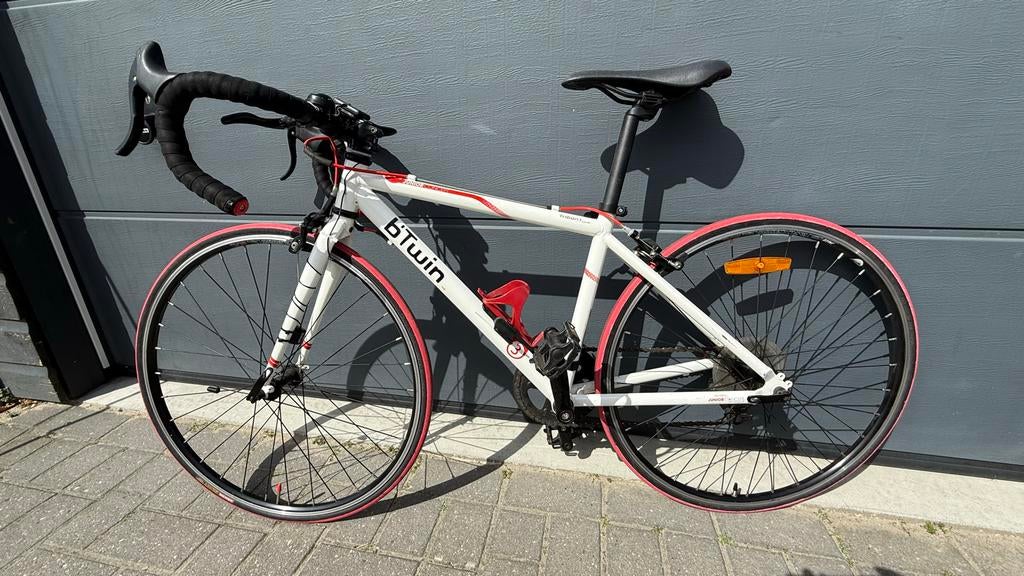 B'Twin Triban 3 Junior Racefiets voor Kinderen, Fietsen en Brommers, Fietsen | Racefietsen, Minder dan 10 versnellingen, Gebruikt