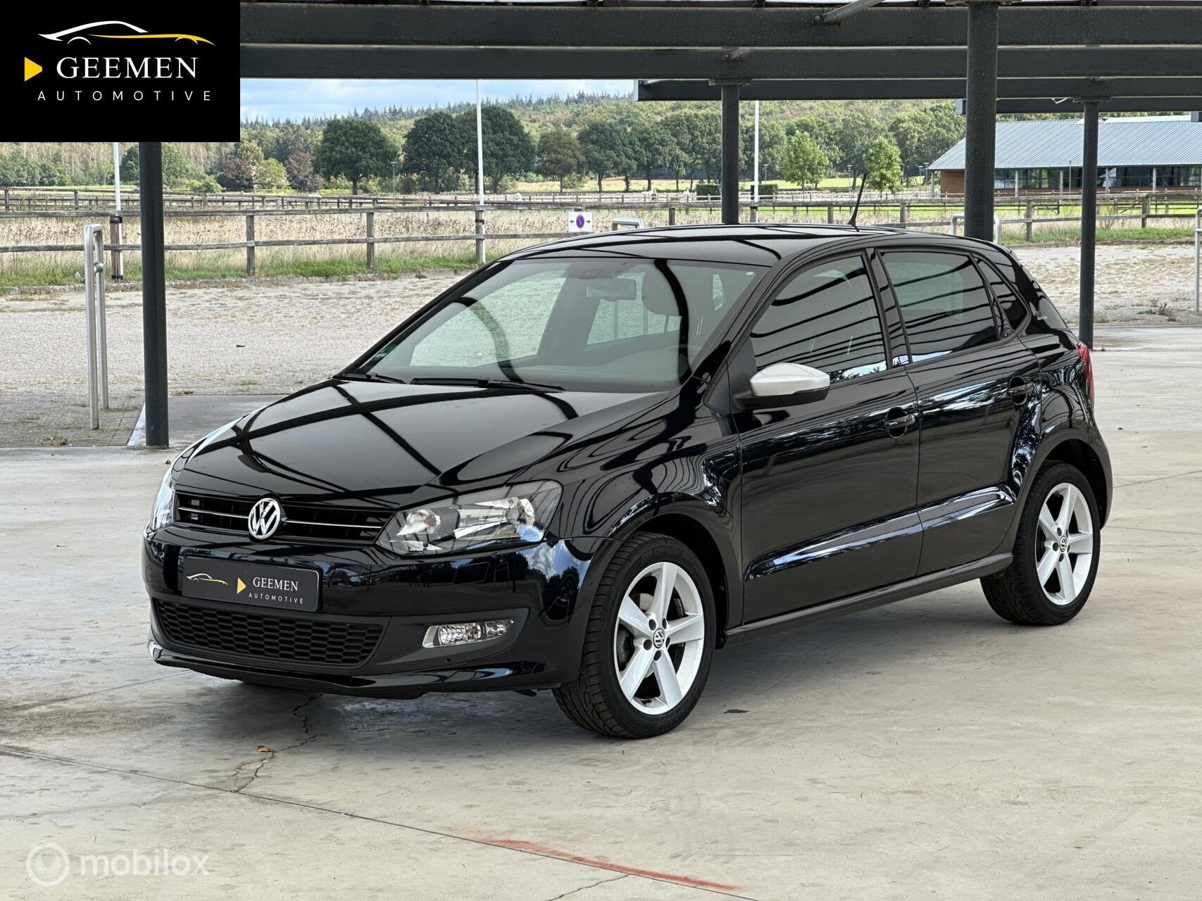 Volkswagen Polo 1.2 TSI Highline BLACK EDITION/CRUISE/STL.VR, Voorwielaandrijving, Stof, Gebruikt, Zwart