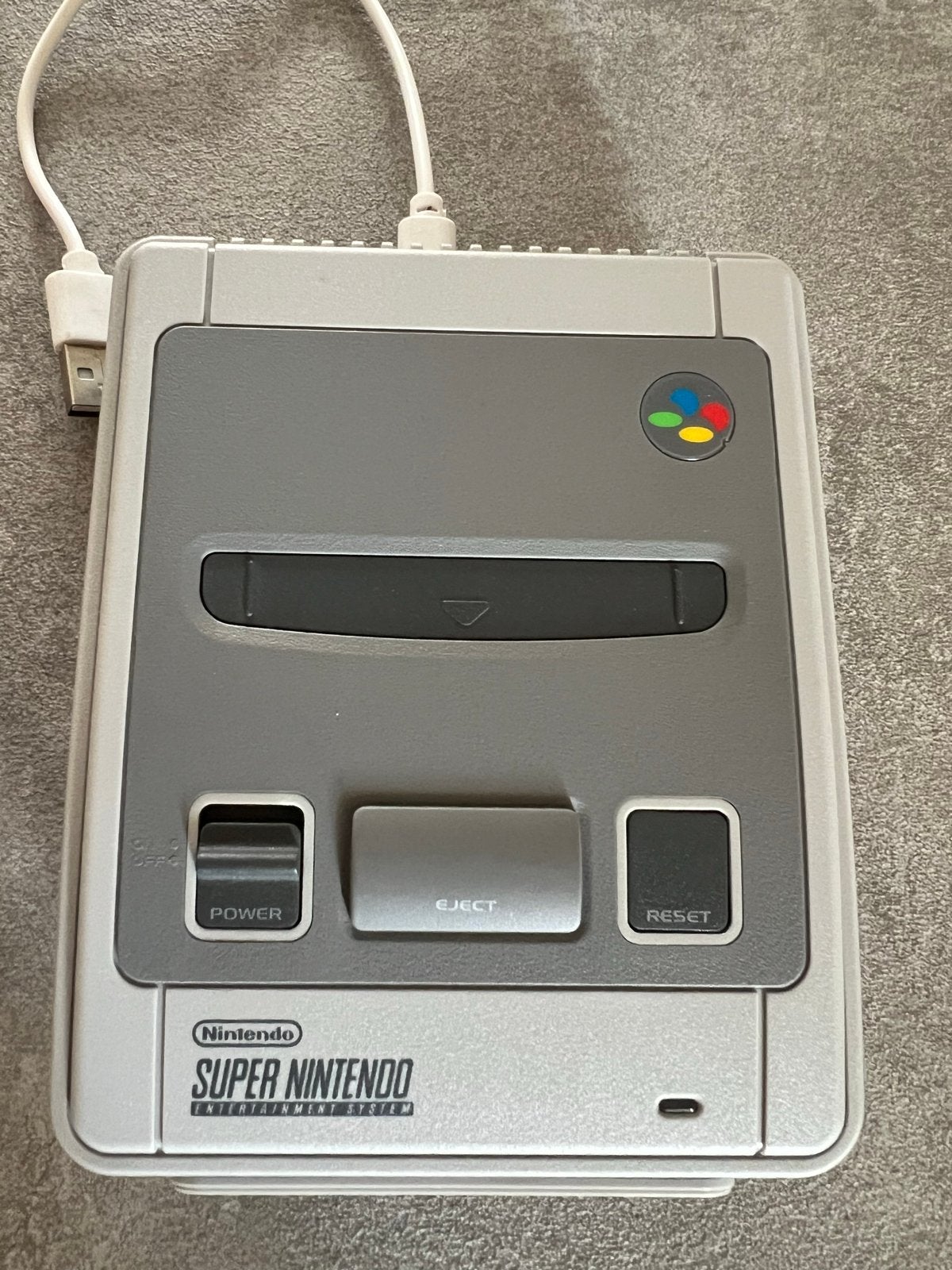 Super Nintendo Classic Mini - Weinig gebruikt, Spelcomputers en Games, Ophalen of Verzenden, Zo goed als nieuw, Met 2 controllers