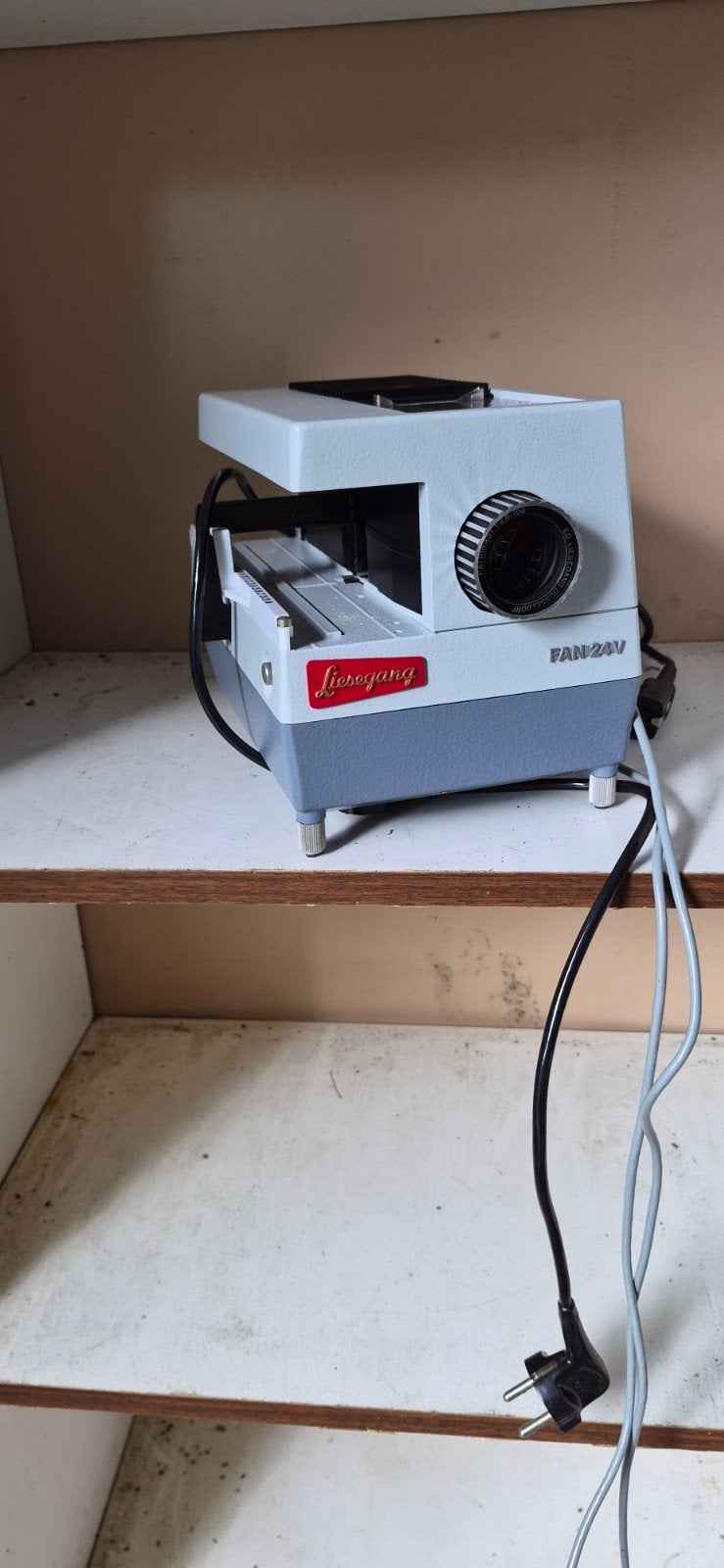 Liesegang Automat Fan 24V diaprojector met koffer, Ophalen of Verzenden, Gebruikt
