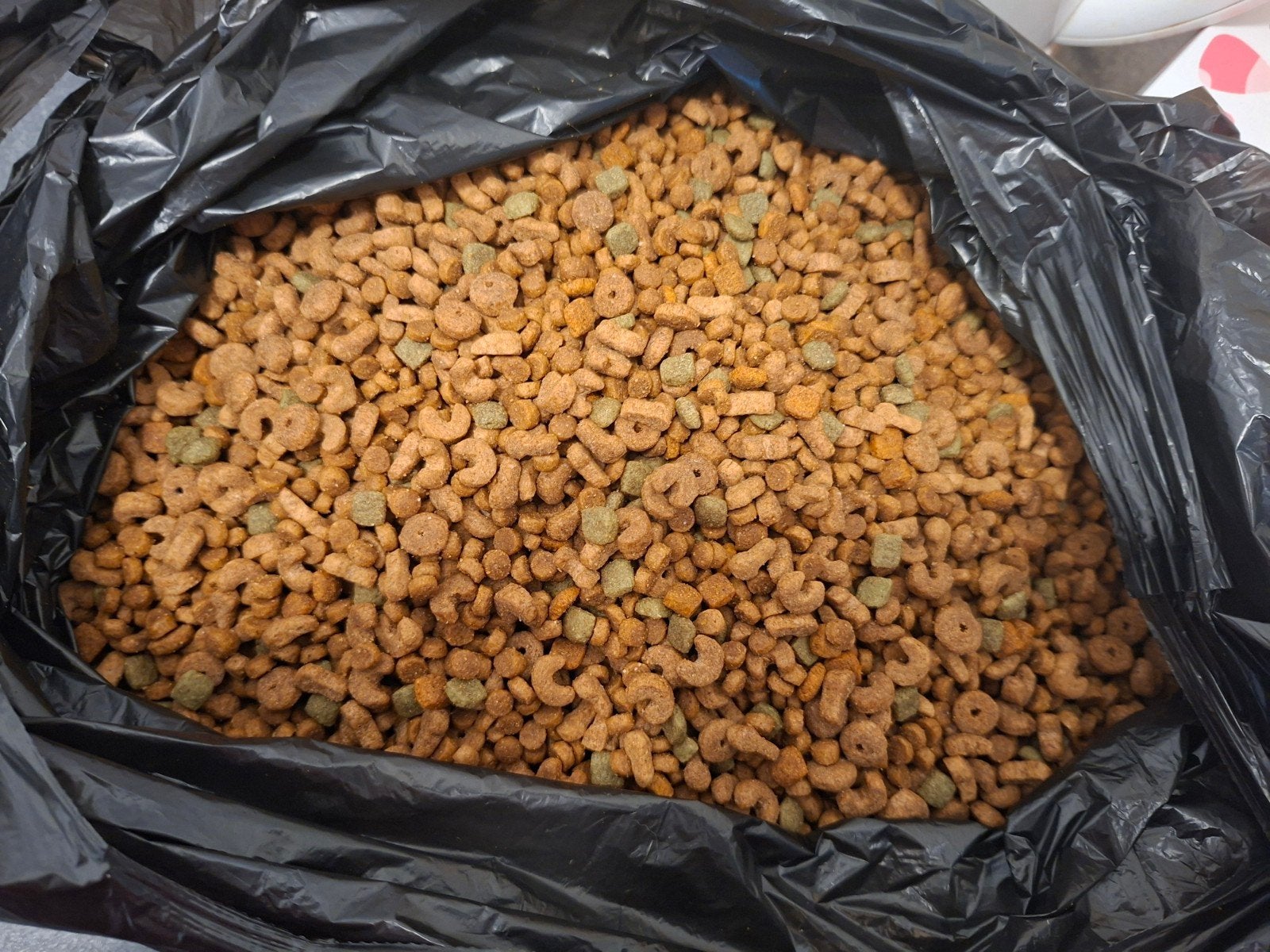 2 kilo kattenvoer af te halen!, Ophalen